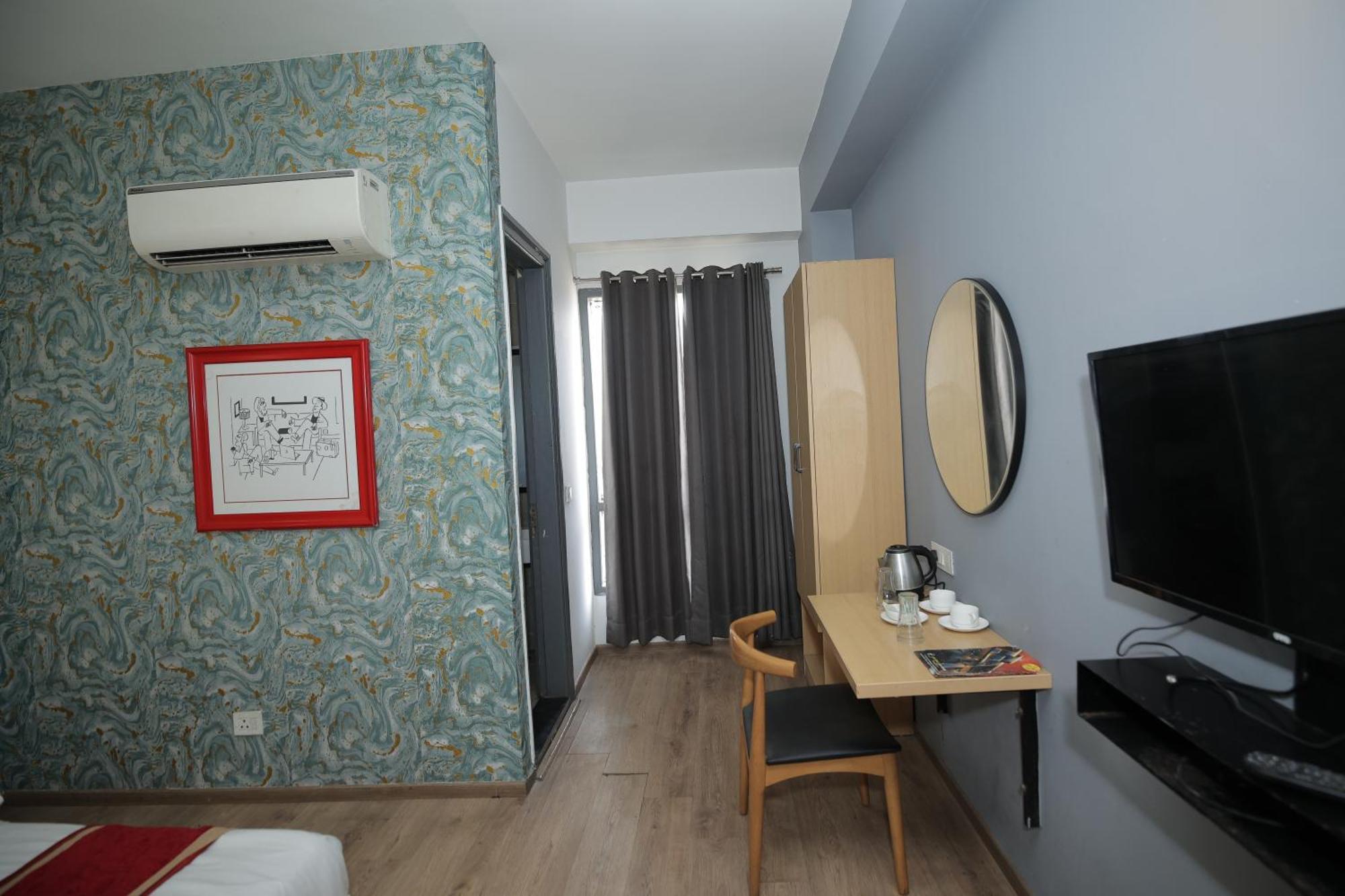 Hotel The Anvi Residency Sector 122 ノイダ エクステリア 写真